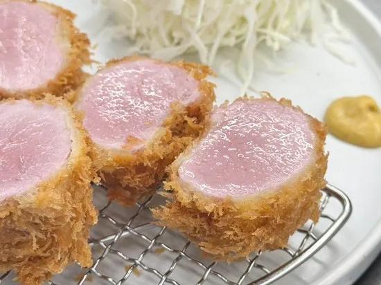 윤기 나는 YBD 히레카츠 단면