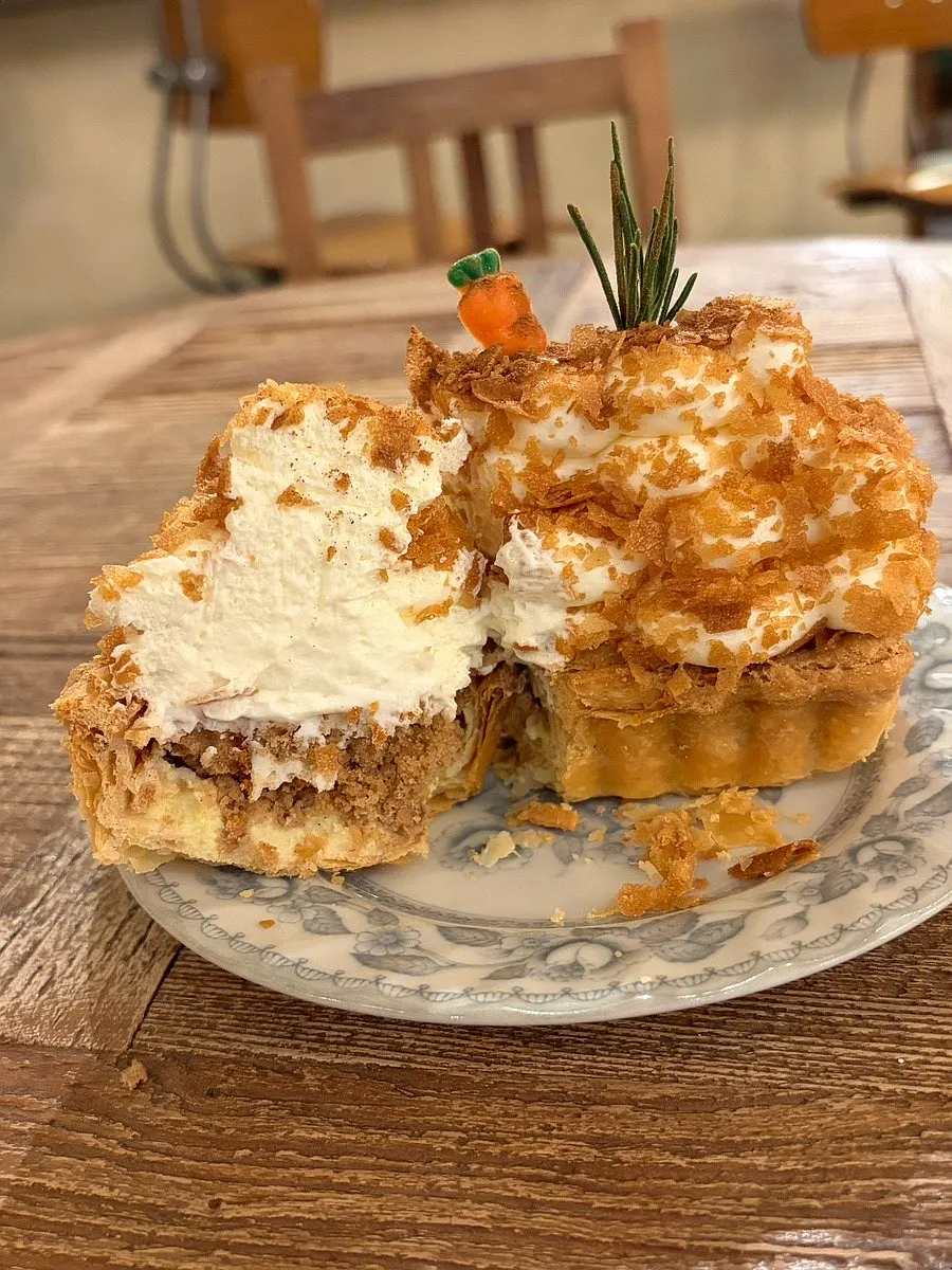 Cross-section of the carrot cream pie