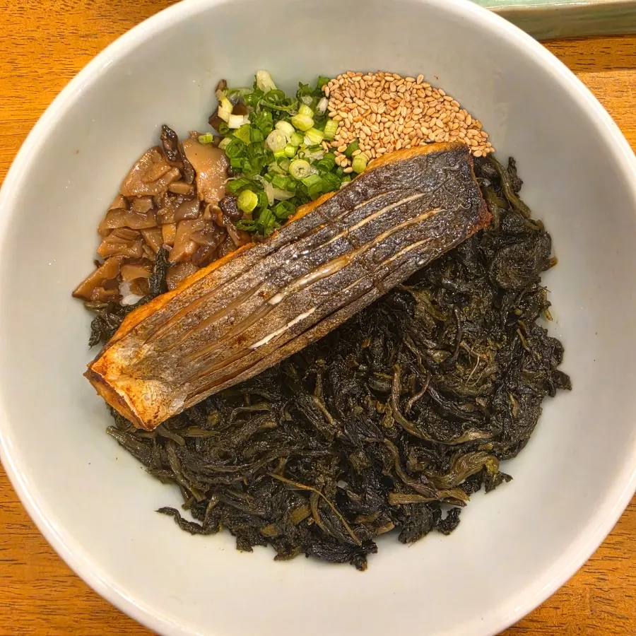 청어알비빔면 메뉴