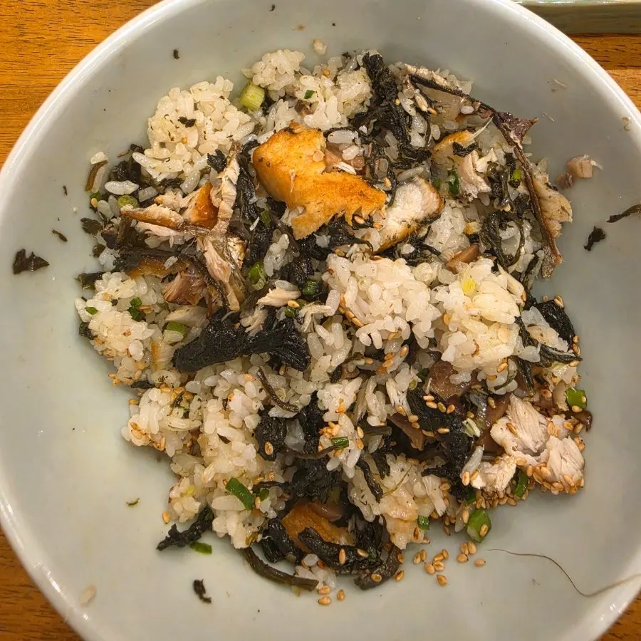 삼치구이가 올라간 곤드레밥