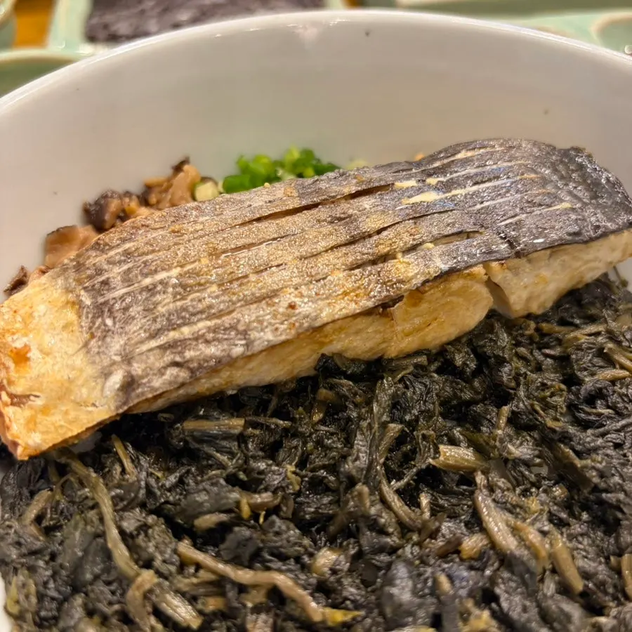노릇하게 구운 순살 삼치