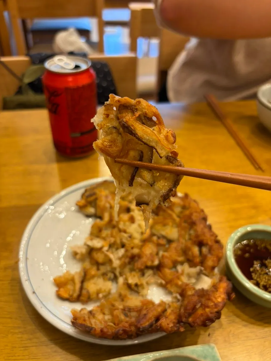 바삭하게 나온 한판버섯전