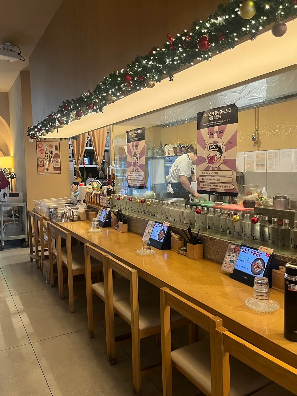 Interior of 12.24 Seomyeon Branch with a Christmas atmosphere