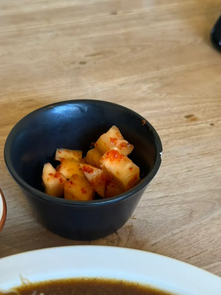 카레와 함께 나온 깍두기
