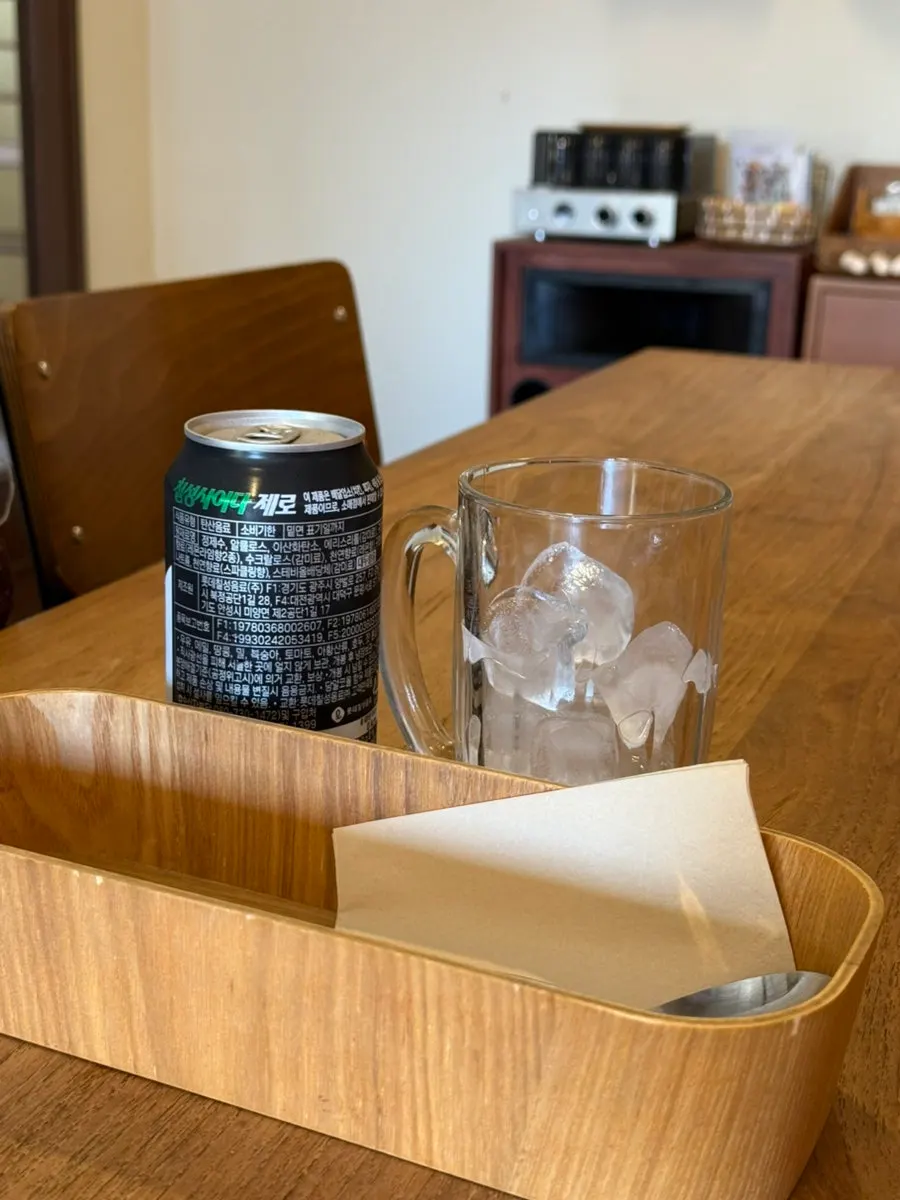 Table set after ordering