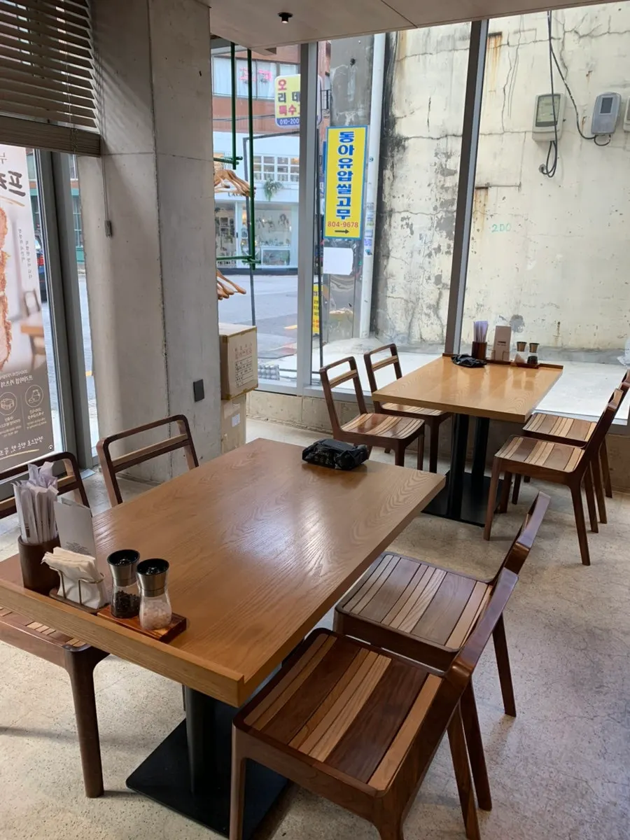Bar table seating at Katsu Gimseondo