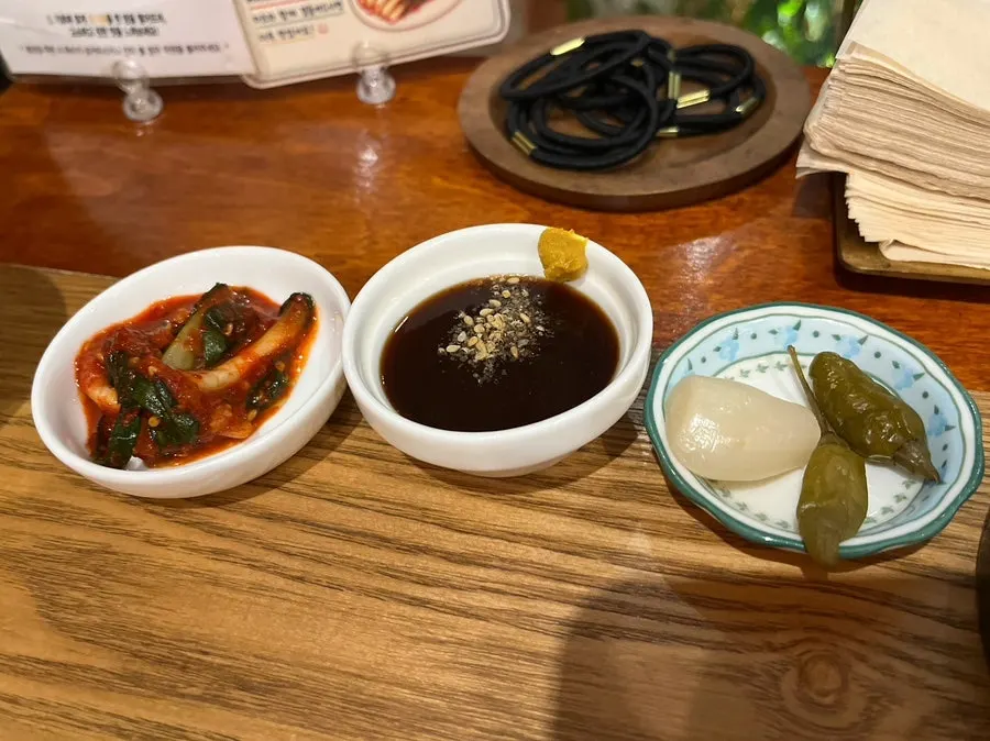 Dressings and sauces for tonkatsu