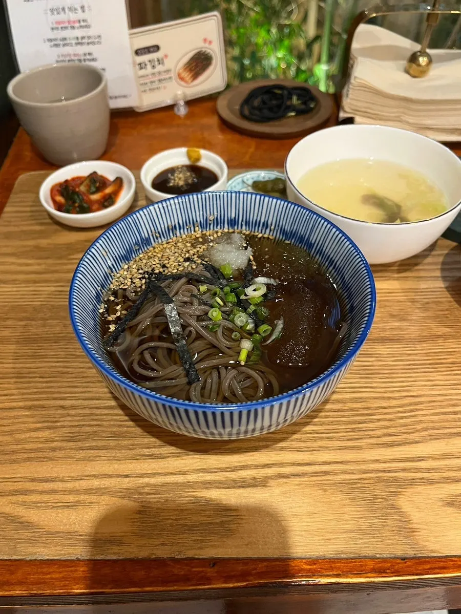 Mini chilled soba served with tonkatsu
