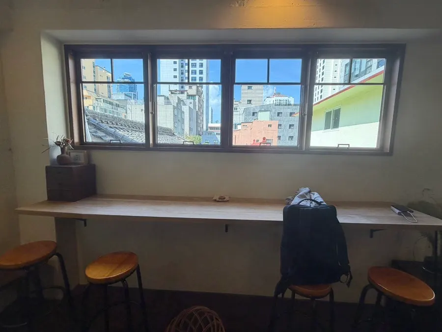 Lunch atmosphere at a Jeonpo-dong curry restaurant