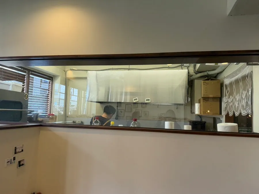Wrapping up a lunch at Sarugak20, a Jeonpo lunch restaurant