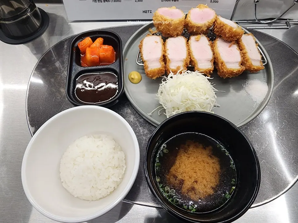 제주 흑돈 모둠카츠 주문 메뉴