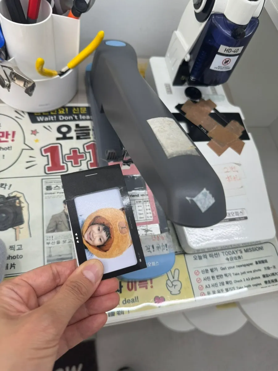 Stapling the flip book pages together