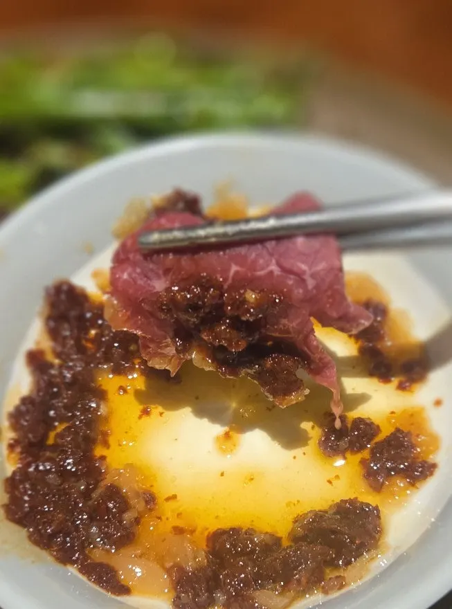 Mungtigi on a wide plate