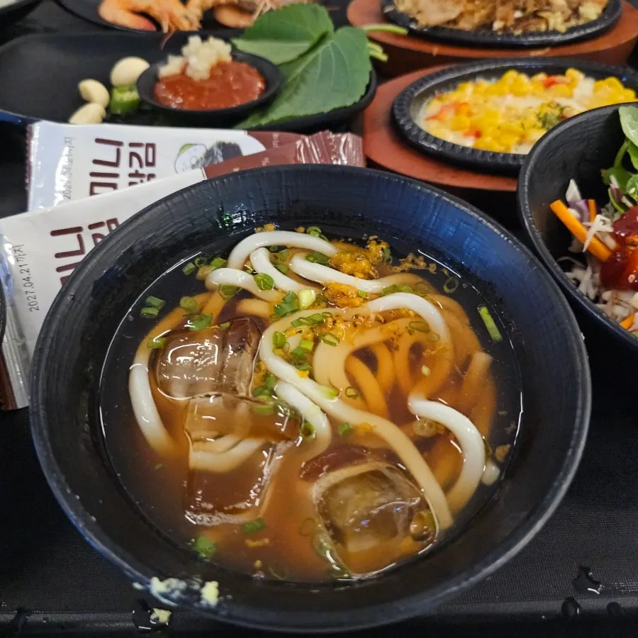 스끼다시로 나온 냉우동