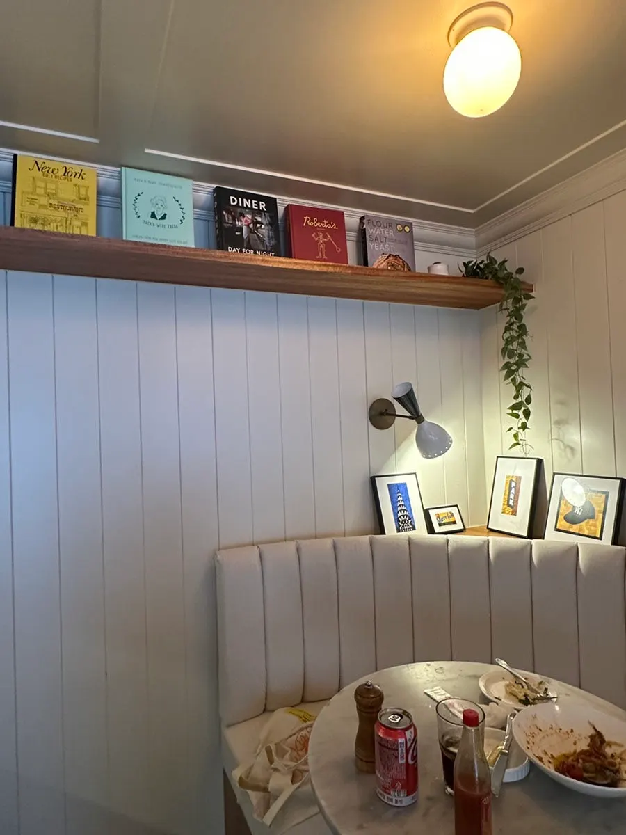 Pickles wall with European-style lighting