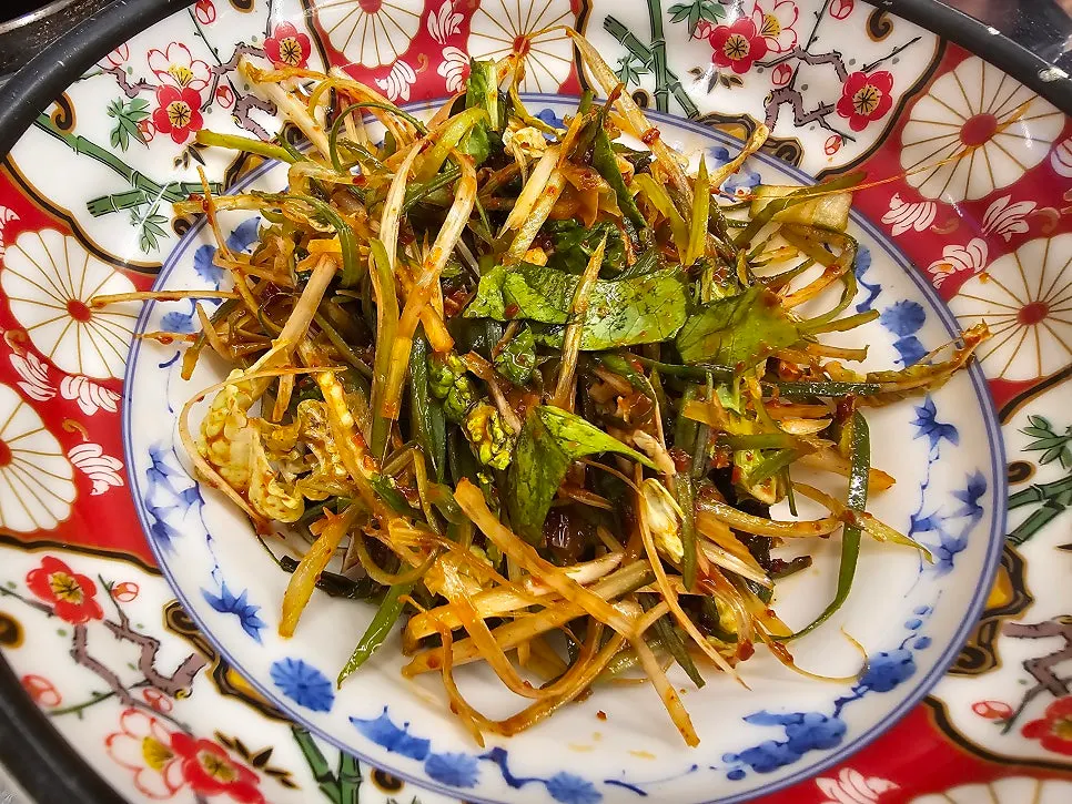 Basic side dish spread at Dwitdon Sanghoe, Jeonpo Branch
