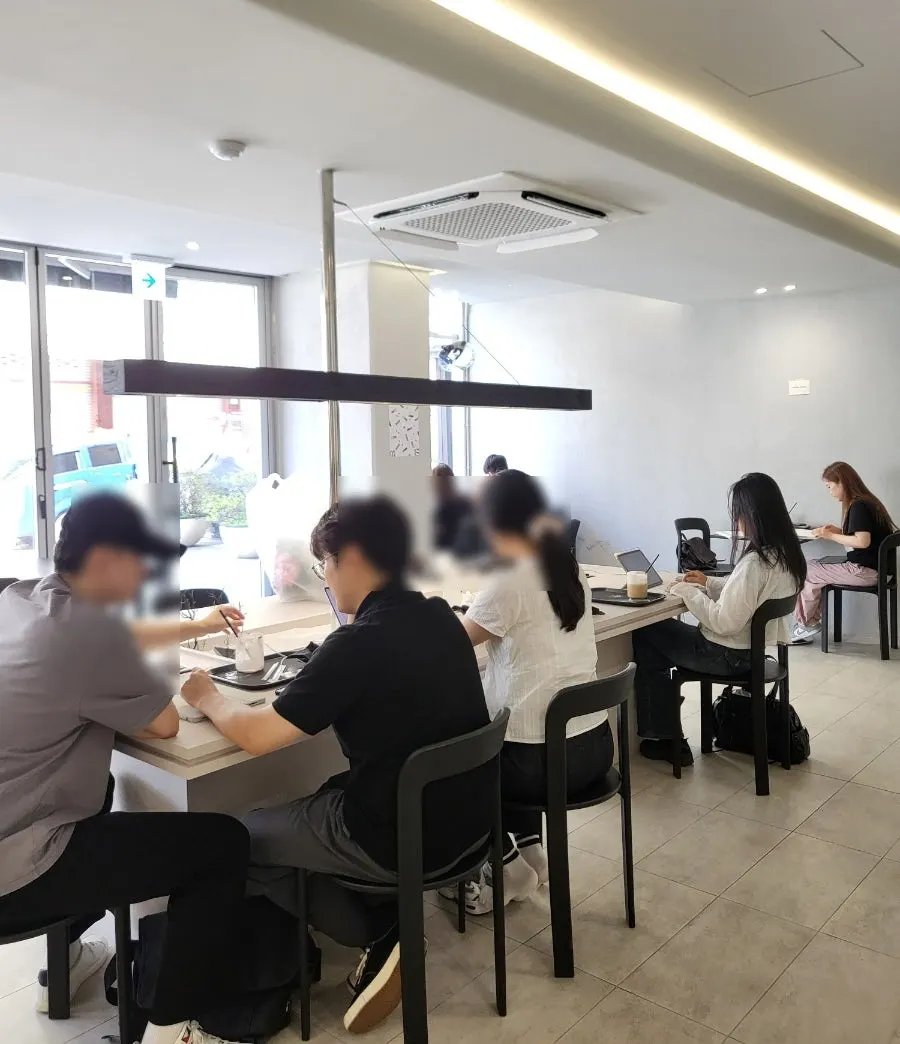 Table seating at Ibaba Coffee good for studying