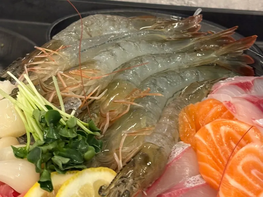 회를 올려 먹는 초밥용 밥