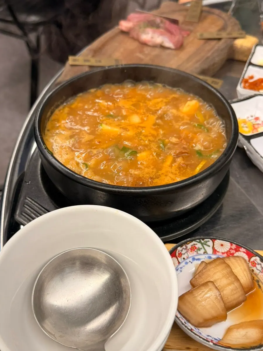 Doenjang sulbap with tofu and vegetables
