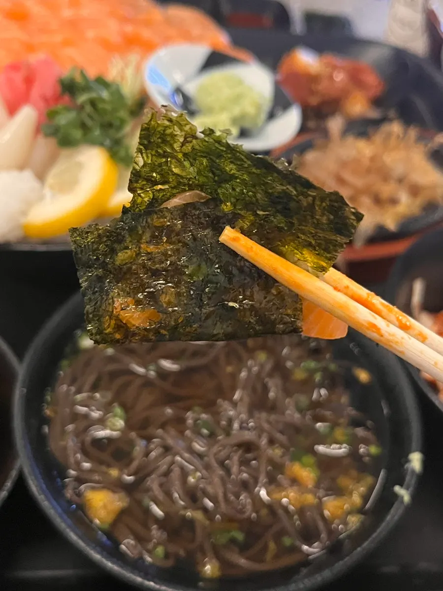 Salmon seaweed wrap