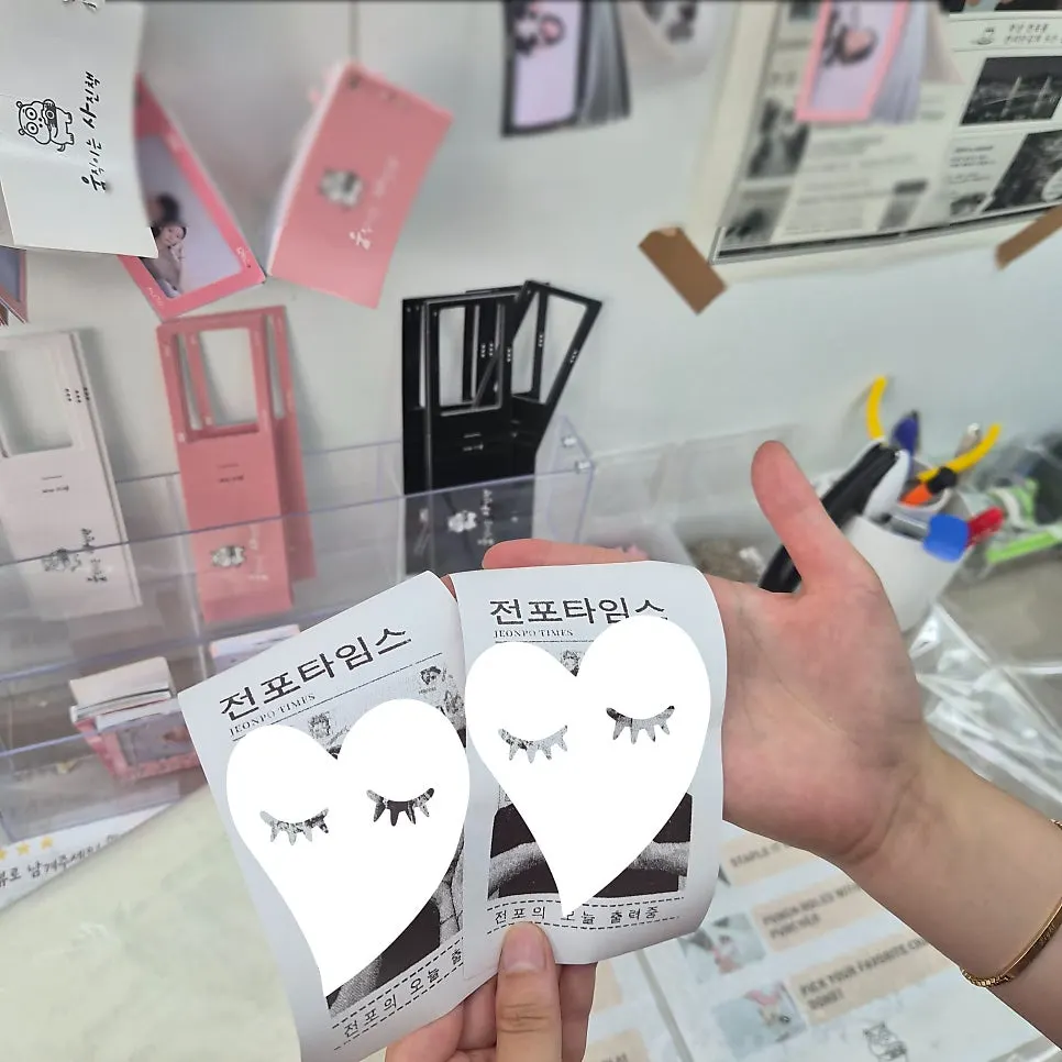 흑백 감성의 무료 영수증 사진