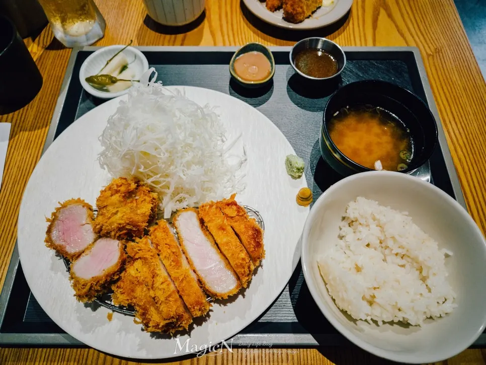 Ginger ale ordered at Katsu Gimseondo