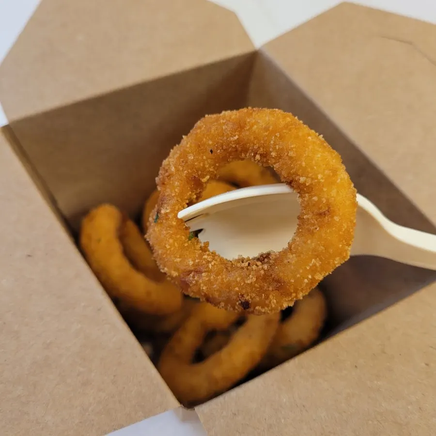 Onion rings side dish from Zilhal Bros