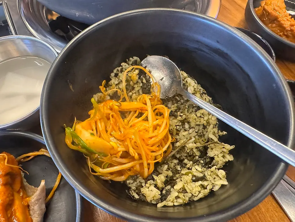 Portion of gondeure rice meant for two people to share