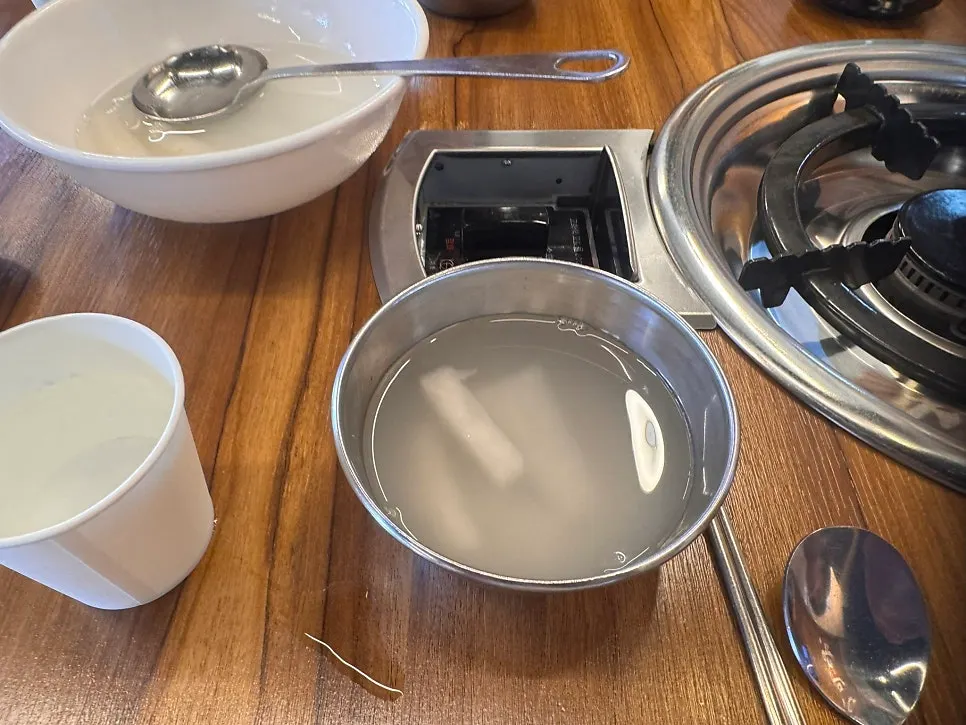 Basic side dishes with chilled dongchimi broth