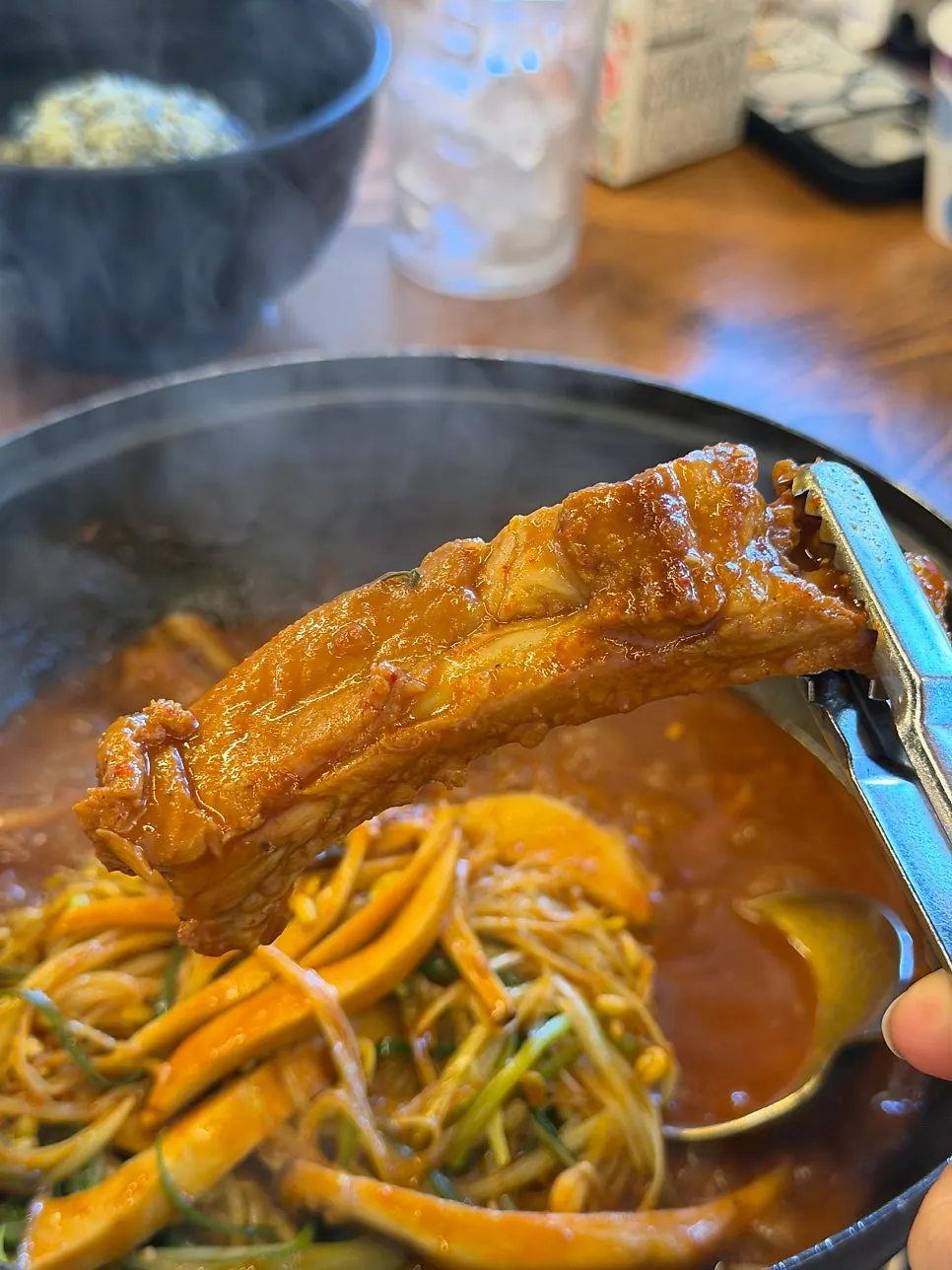 테이블마다 설치된 주문 화면