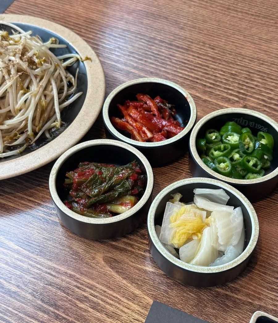 진1926 다산점 기본 반찬 상차림