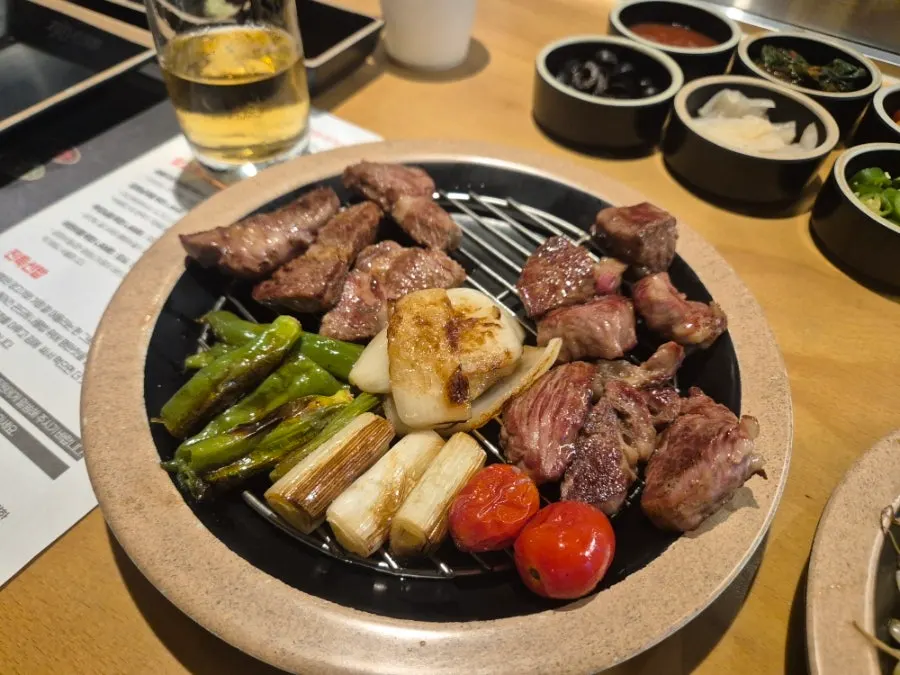Full lamb spread at Jin 1926 Dasan Branch