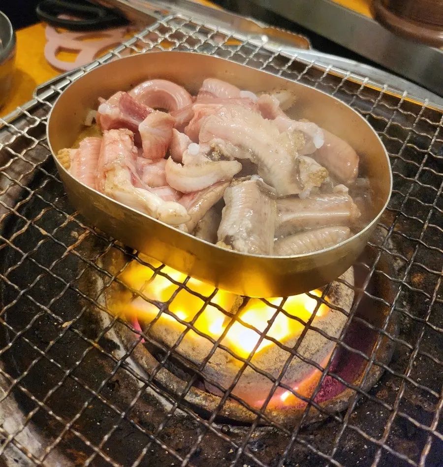 진빼이 꼼장어 세트 안주 구성