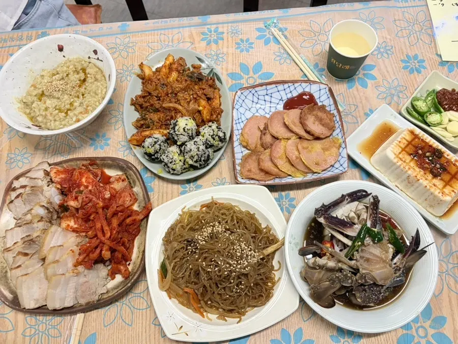 친구들과 함께한 진달래실비 술자리