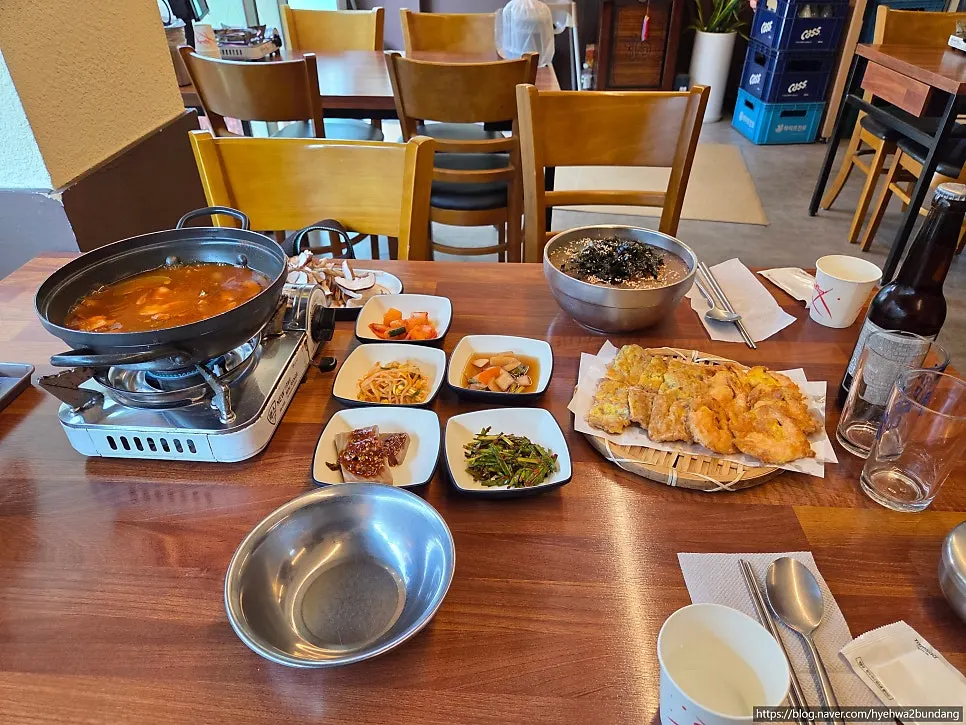 주문 즉시 조리하는 진된장 주방 쪽 모습