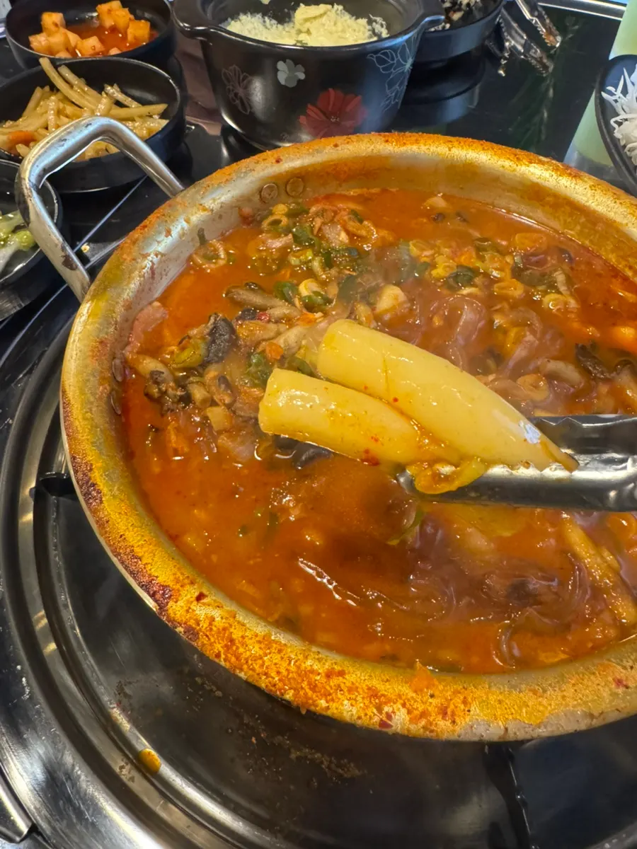 식사를 마친 진갈매갈 풍무점 테이블