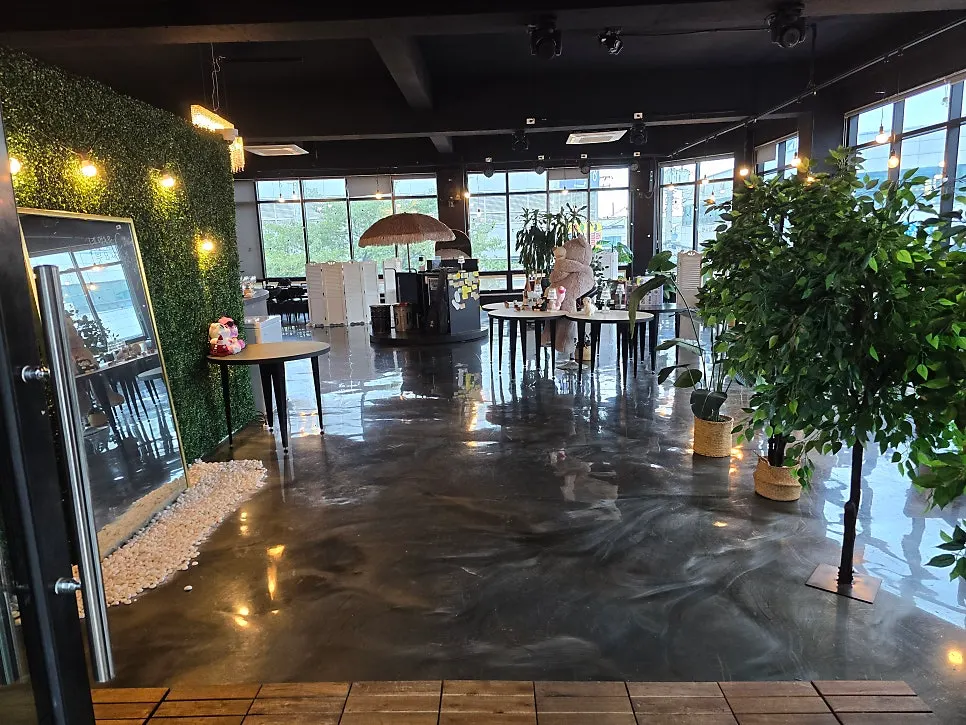 Interior of a dog-friendly Western restaurant in Seokdong, Jinhae