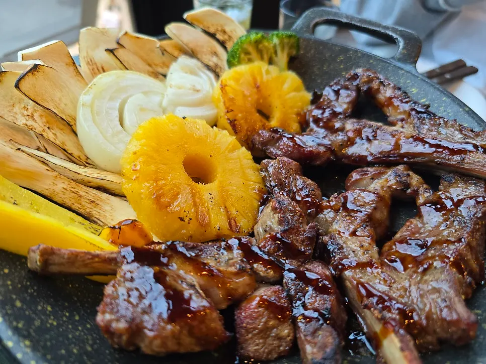 A full plate of shoulder rack shashlik at Shashlik Jinhae Branch