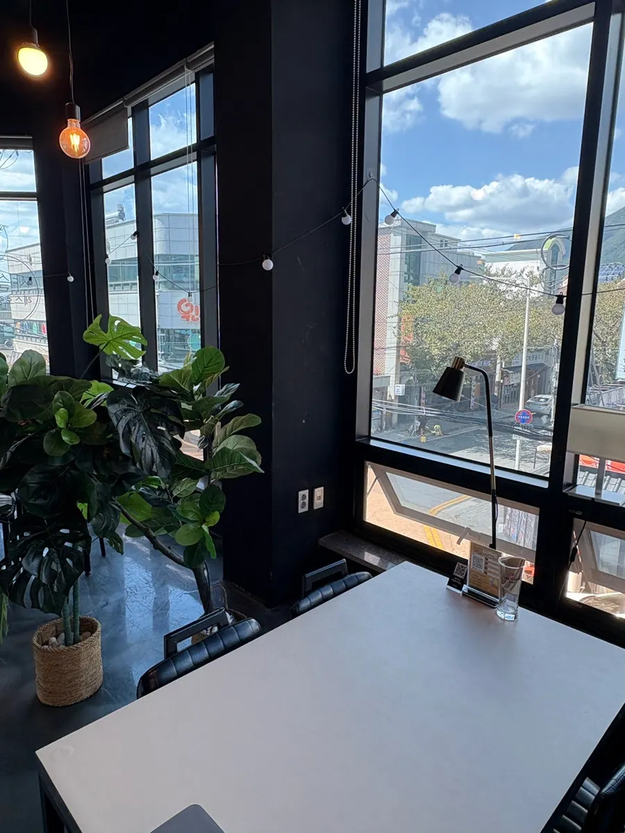 Bar-style restaurant seating
