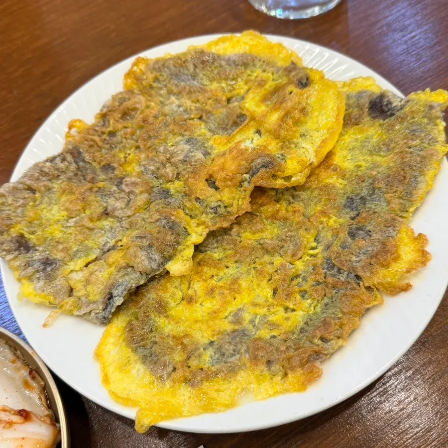 메뉴판에 적힌 진주식 냉면 이야기