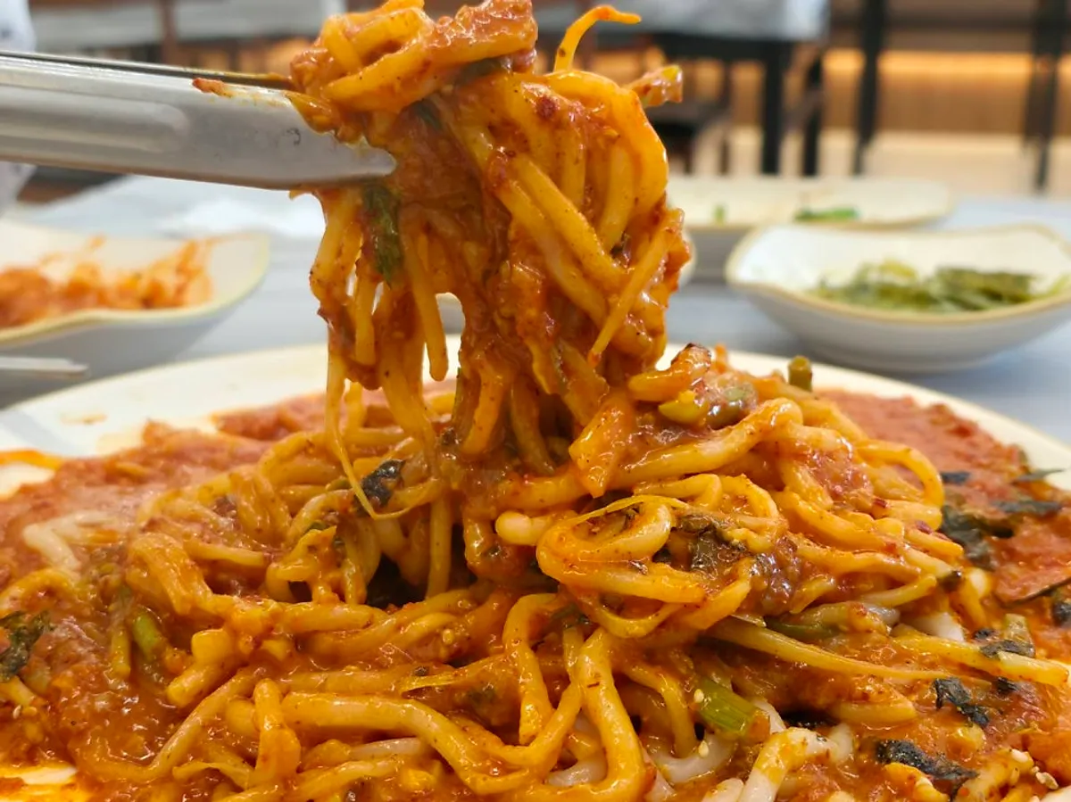 Soft monkfish meat with crunchy bean sprouts