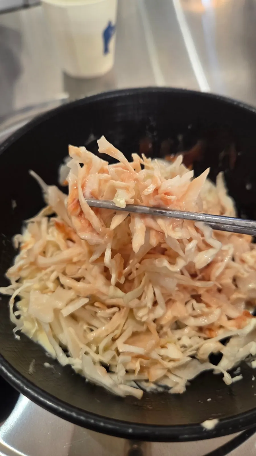 Lettuce salad served alongside the chicken
