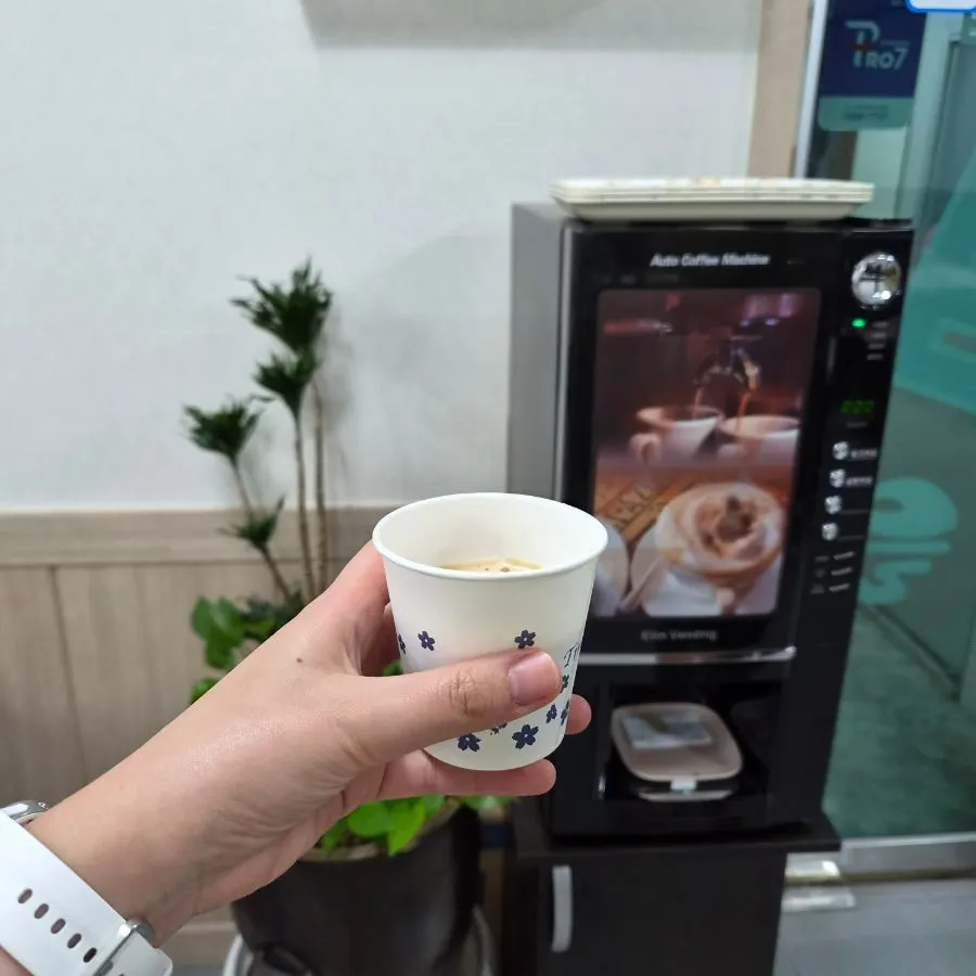 찜고을 본점 홀 내부 풍경