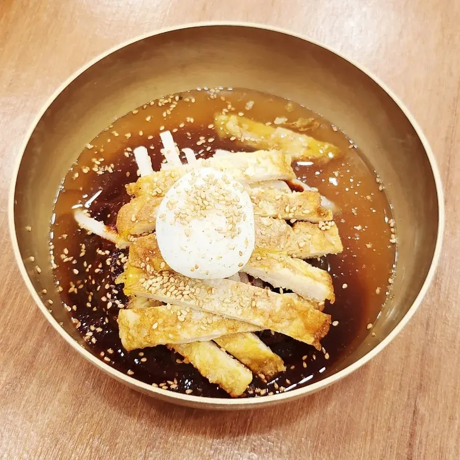 Songgiwon 1997 mixed naengmyeon