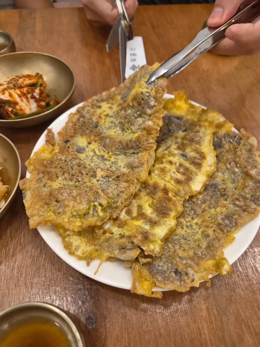 두툼한 두께의 육전 단면