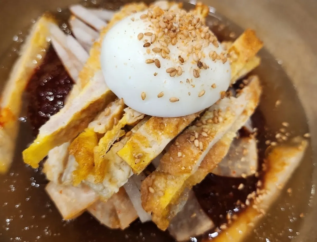 Signature naengmyeon dish at Song Giwon Jinju Naengmyeon Main Branch
