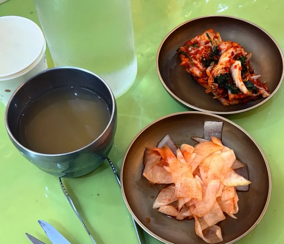 Side dishes of Jeju winter radish salad and kimchi