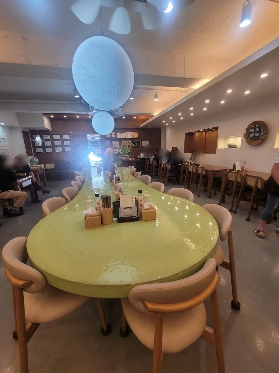 Interior view of Song Giwon Jinju Naengmyeon Main Branch