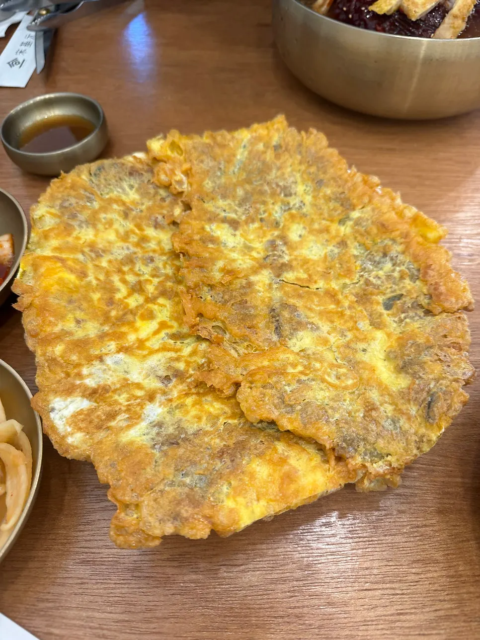 면 추가로 양이 넉넉한 섞음냉면 한 그릇