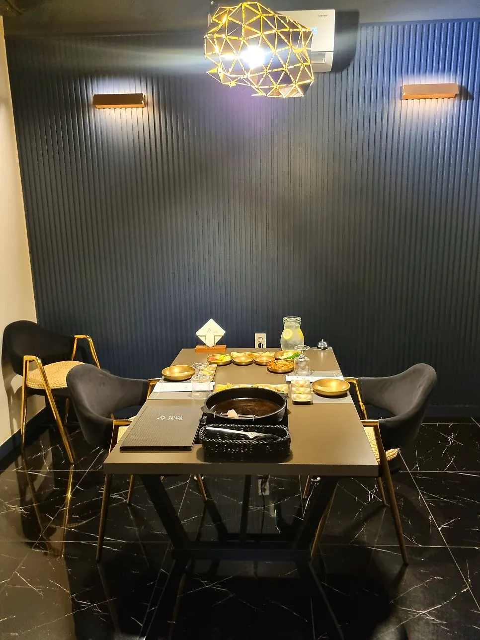 Upscale interior of a Psyche private room
